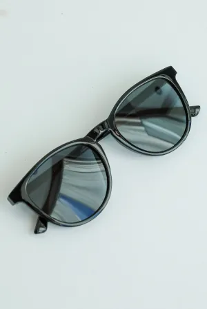 Chillin' Out Round Sunglasses