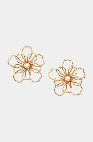 Hallow Floral with Pearl Earring
