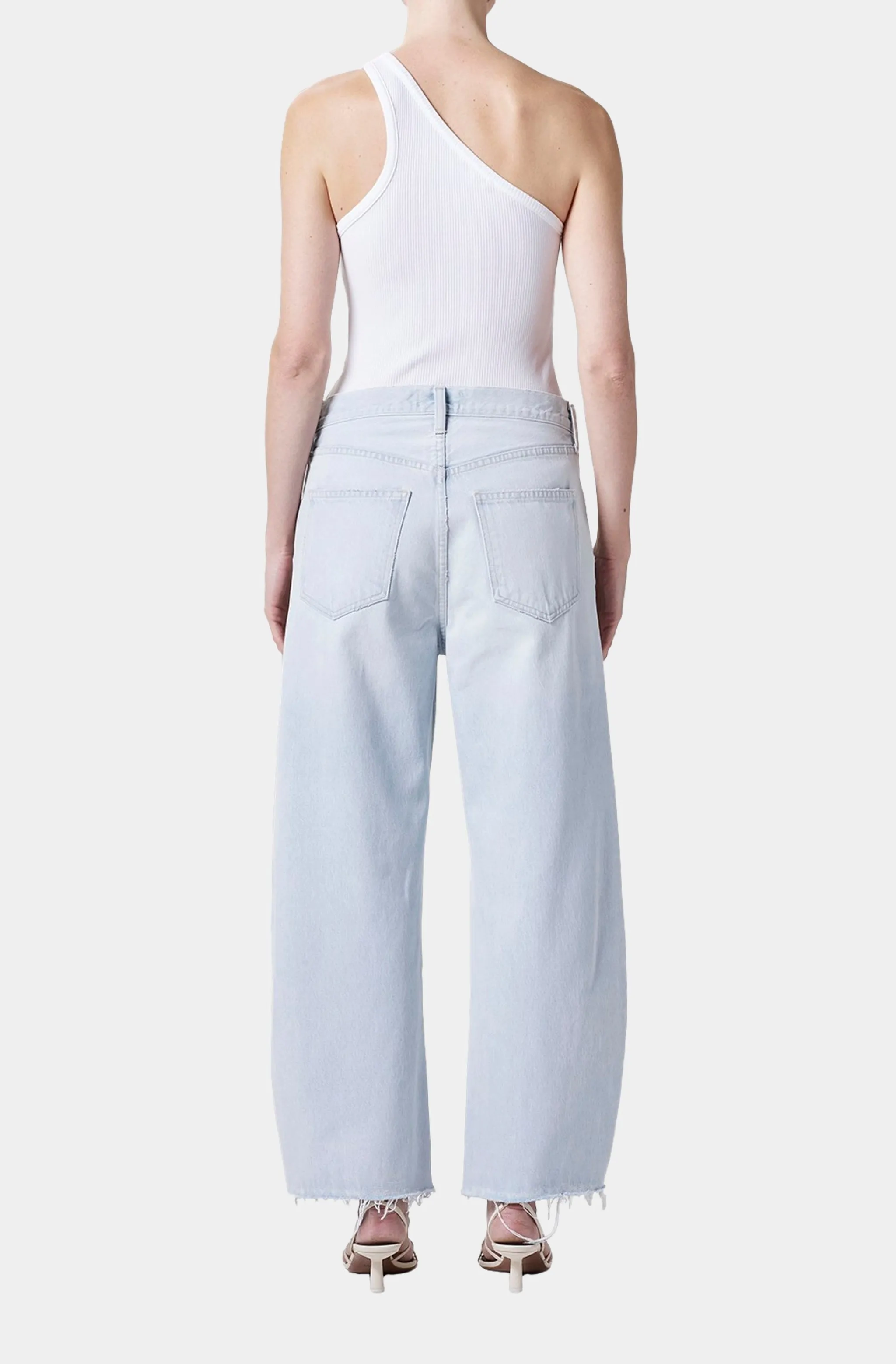 Low Curve Fray Pants