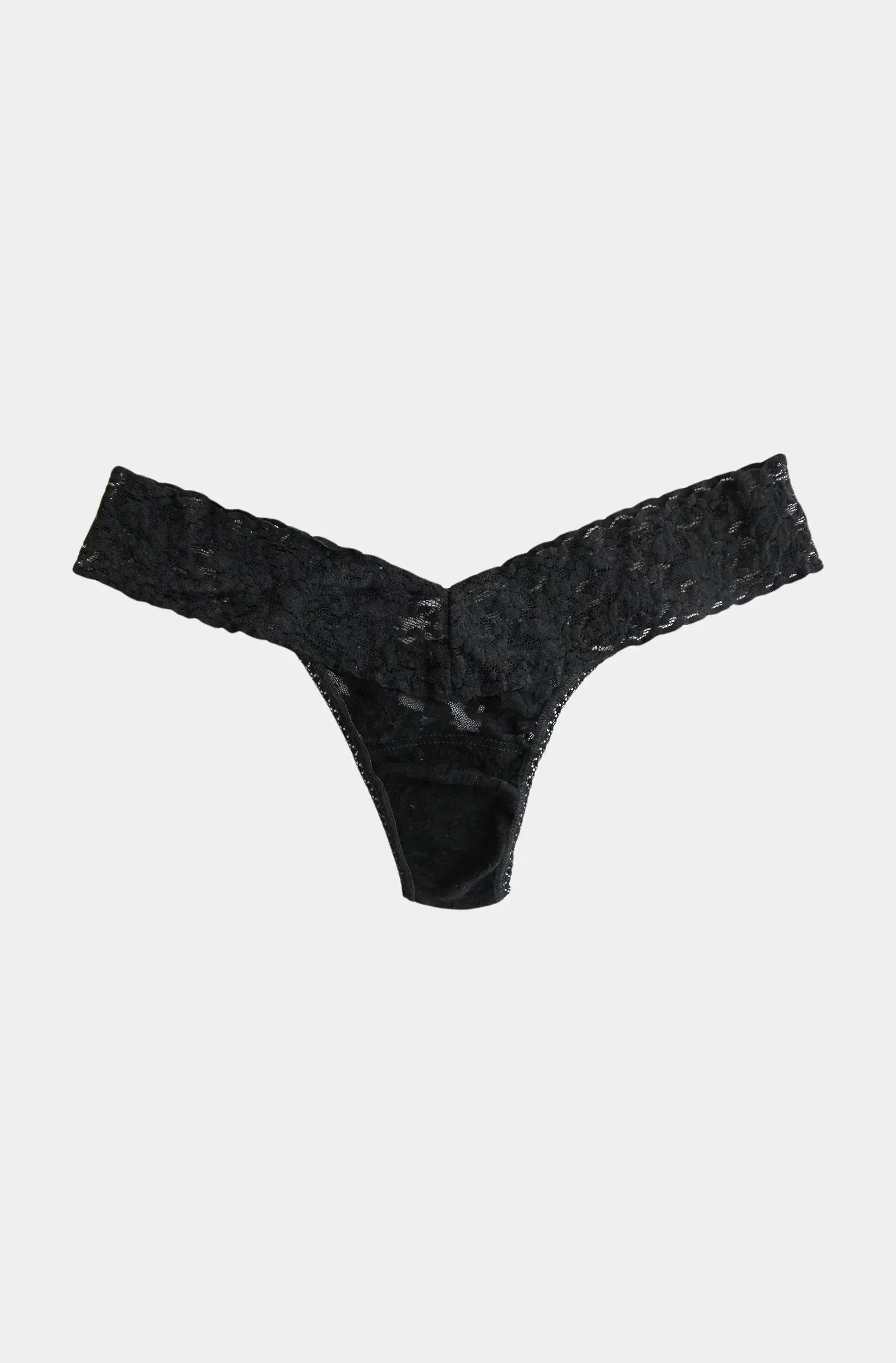Signature Lace Low Rise Thong
