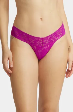 Signature Lace Low Rise Thong