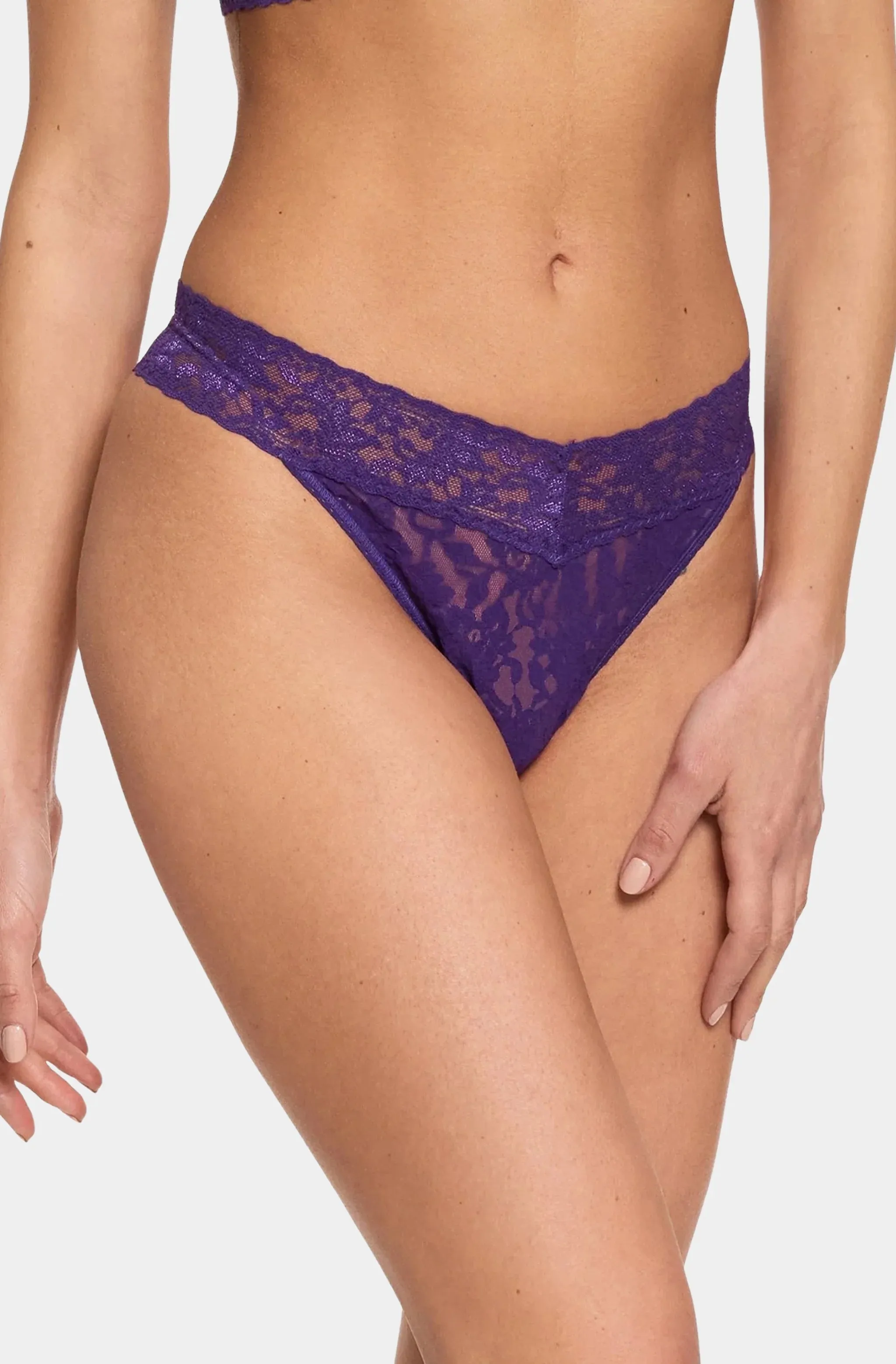 Signature Lace Original Rise Thong
